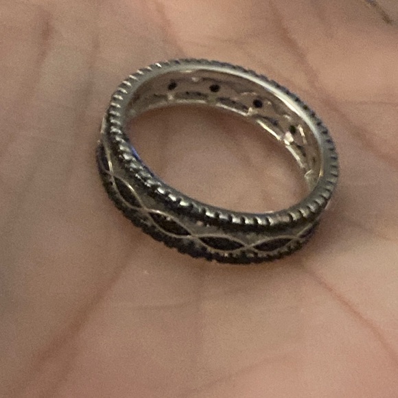 925 Silver Black Spinel Band Ring - Picture 3 of 6